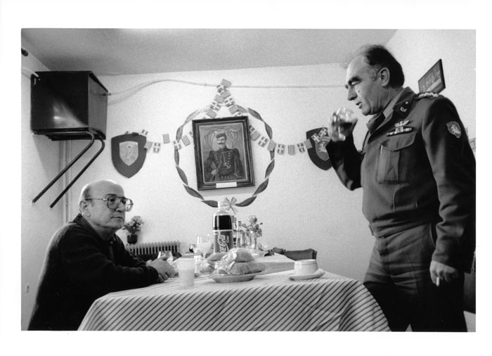 Theo&nbsp;Angelopoulos&nbsp;mit&nbsp;Schauspieler&nbsp;während&nbsp;der&nbsp;Dreharbeiten&nbsp;zum&nbsp;Film&nbsp;«Der&nbsp;Blick&nbsp;des&nbsp;Odysseus»,&nbsp;Magnum&nbsp;Photos,&nbsp;1994.