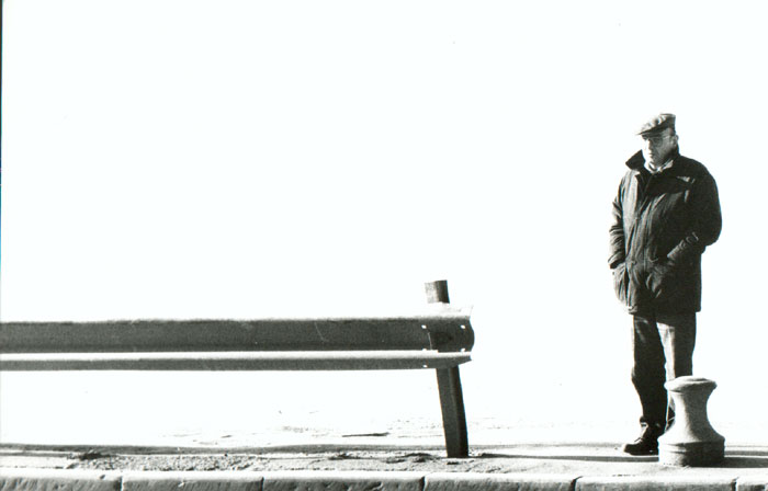 &nbsp;Theo&nbsp;Angelopoulos&nbsp;während&nbsp;Dreharbeiten&nbsp;zum&nbsp;Film&nbsp;«Die&nbsp;Ewigkeit&nbsp;und&nbsp;ein&nbsp;Tag»,&nbsp;Maria&nbsp;Yanopoulos.