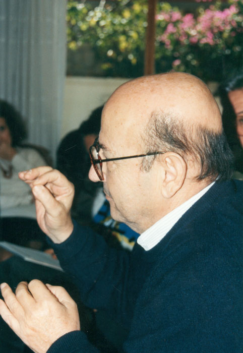 &nbsp;Theo&nbsp;Angelopoulos&nbsp;während&nbsp;Dreharbeiten&nbsp;zum&nbsp;Film&nbsp;«Die&nbsp;Ewigkeit&nbsp;und&nbsp;ein&nbsp;Tag»,&nbsp;1997.