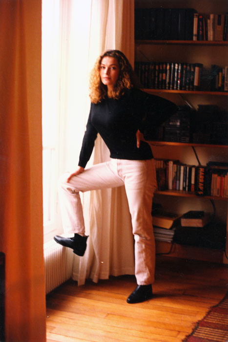 &nbsp;Η&nbsp;&nbsp;Isabelle&nbsp;Renauld&nbsp;κατά&nbsp;τη&nbsp;διάρκεια&nbsp;των&nbsp;γυρισμάτων&nbsp;της&nbsp;ταινίας&nbsp;«Μια&nbsp;αιωνιότητα&nbsp;και&nbsp;μια&nbsp;μέρα»,&nbsp;1998