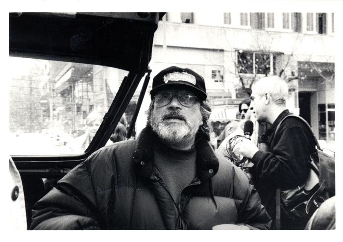 &nbsp;Ο&nbsp;Γιώργος&nbsp;Αρβανίτης&nbsp;και&nbsp;άλλοι&nbsp;συνεργάτες&nbsp;του&nbsp;Θόδωρου&nbsp;Αγγελόπουλου&nbsp;κατά&nbsp;τη&nbsp;διάρκεια&nbsp;των&nbsp;γυρισμάτων&nbsp;της&nbsp;ταινίας&nbsp;«Μια&nbsp;αιωνιότητα&nbsp;και&nbsp;μια&nbsp;μέρα»&nbsp;για&nbsp;τις&nbsp;ανάγκες&nbsp;της&nbsp;ταινίας,&nbsp;Michele&nbsp;Levieux,&nbsp;1998