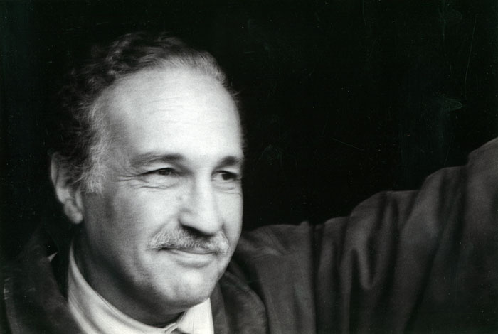 &nbsp;Ο&nbsp;...&nbsp;κατά&nbsp;τη&nbsp;διάρκεια&nbsp;των&nbsp;γυρισμάτων&nbsp;της&nbsp;ταινίας&nbsp;«Το&nbsp;λιβάδι&nbsp;που&nbsp;δακρύζει»,&nbsp;2004