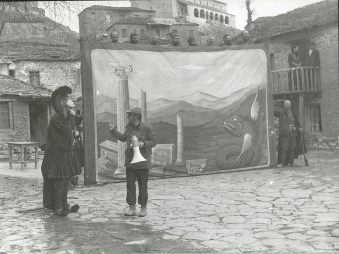 Theo&nbsp;Angelopoulos&nbsp;und&nbsp;Omero&nbsp;Antonuti&nbsp;während&nbsp;Dreharbeiten&nbsp;zum&nbsp;Film&nbsp;«Der&nbsp;grosse&nbsp;Alexander»,&nbsp;1979.